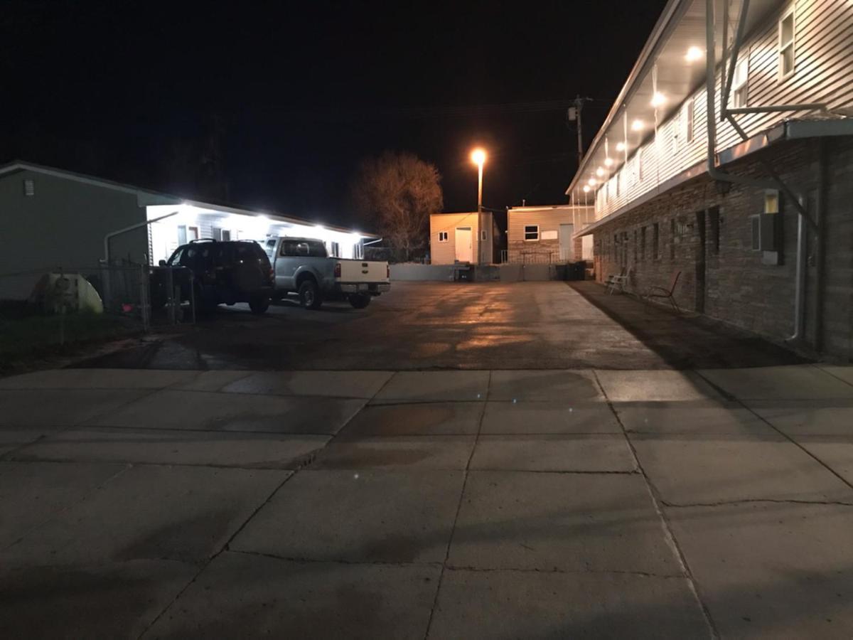 Townhouse Motel Lusk Exterior photo